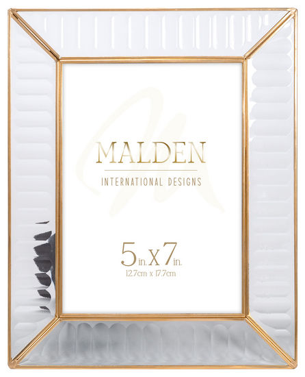 Malden RIBBED GLASS 5x7 frame with gold trim